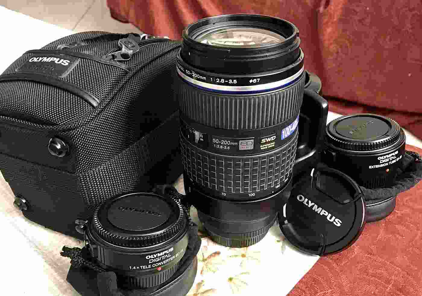 SOLD – Olympus 50-200mm F2.8-3.5 ED SWD Zuiko + Teleconverter +