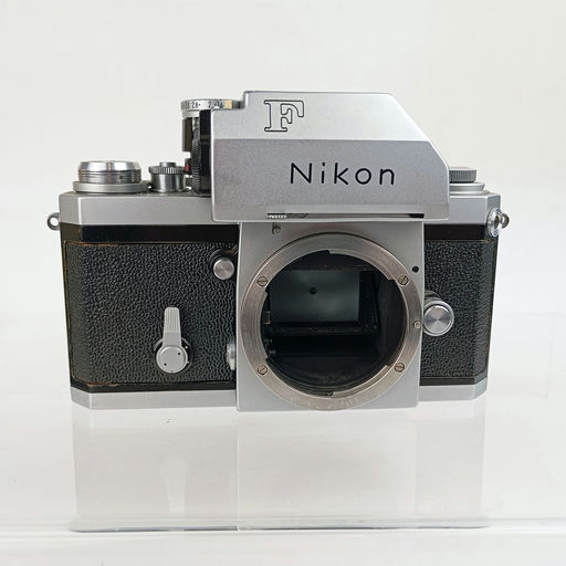 Nikon F With Meter Prism - Image 6
