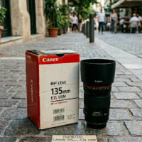 Canon EF 135mm F2 L USM with Box