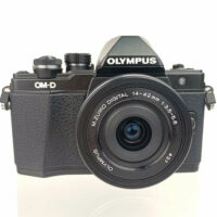 Olympus M.Zuiko Digital ED 14‑42mm F3.5-5.6 EZ Pancake Black