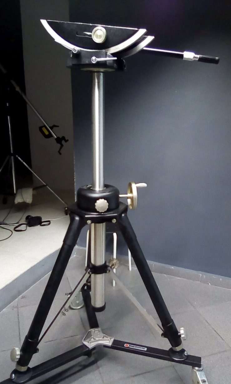 SOLD QuickSet Gibraltar Model Heavy Duty Motion Picture Tripod agopian