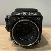 Zenza Bronica EC-TL II + Nikkor 75mm F2.8 + Πλάτη 6Χ6, με ενσωματωμένο φωτόμετρο