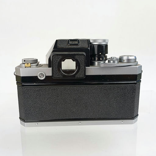 Nikon F With Meter Prism - Image 7