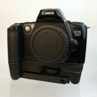 Canon EOS 500 with GR-80TP grip